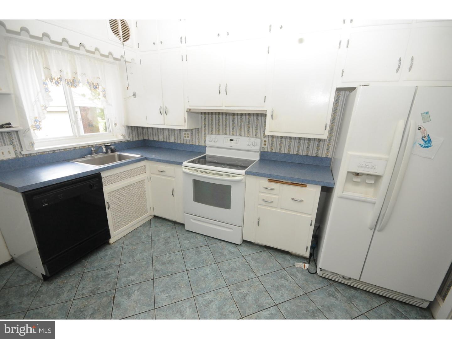 491 Atlantic Street Bridgeton, NJ 08302 - Photo 3 of 24 Kitchen