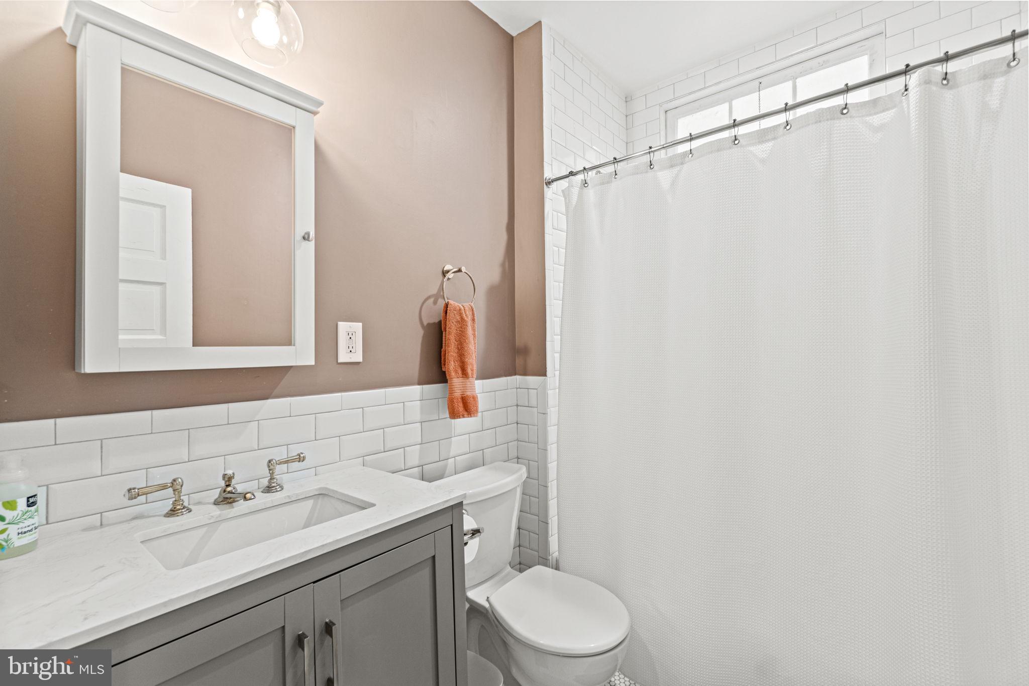 1722 Bay Street Southeast Washington, DC 20003 - Photo 29 of 36