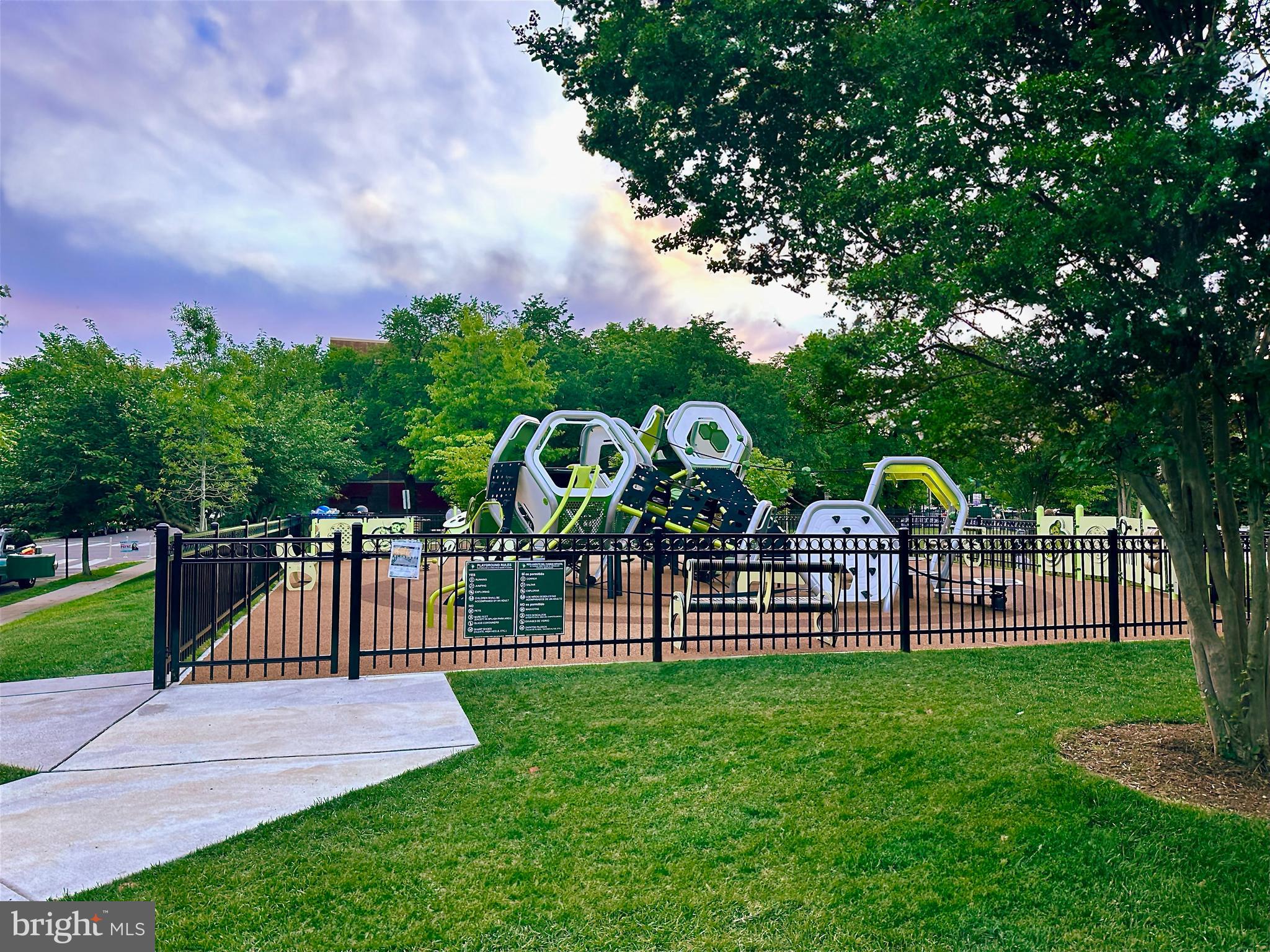 1722 Bay Street Southeast Washington, DC 20003 - Photo 36 of 36