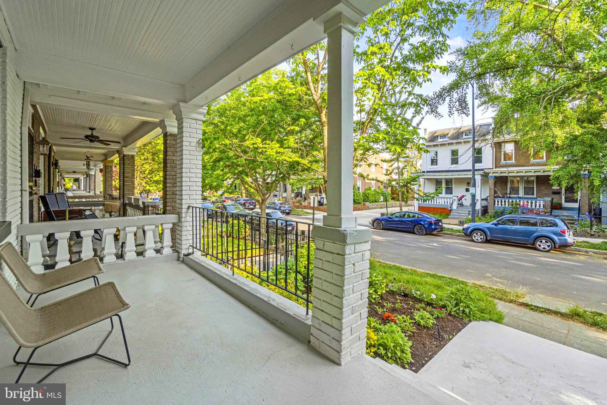 1722 Bay Street Southeast Washington, DC 20003 - Photo 4 of 36