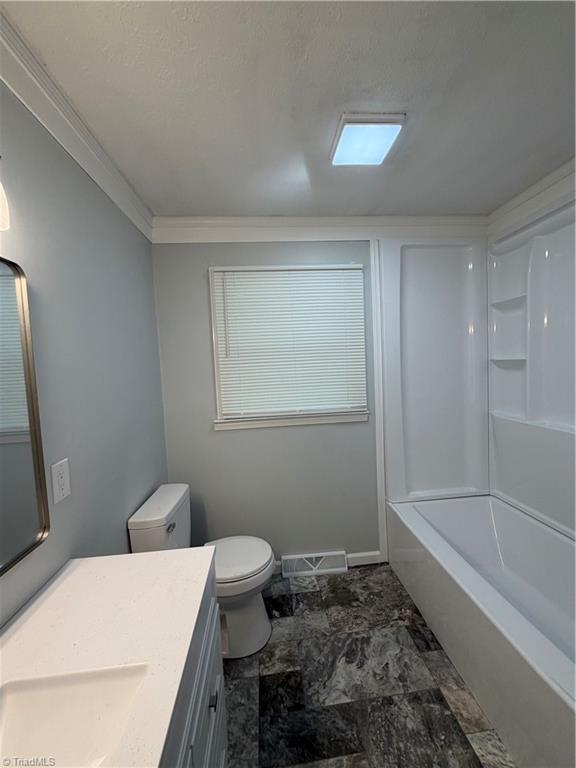 2387 Ashley Loop Reidsville, NC 27320 - Photo 14 of 21 Hall bath