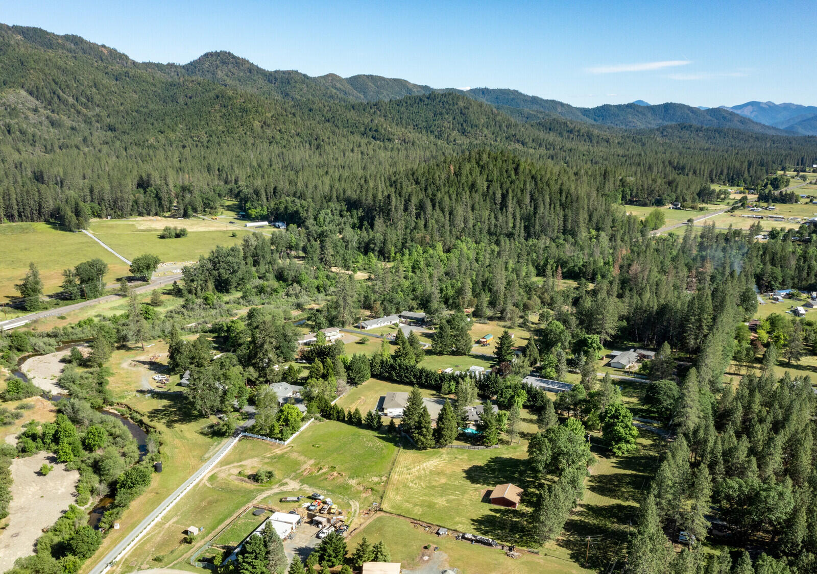 255 Queens Branch Road Rogue River, OR 97537 - Photo 3 of 54 61_QB_61_mls