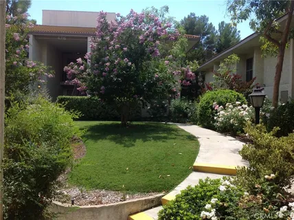 $3,300 | 4732 Park Granada, Unit 221, Calabasas, CA 91302