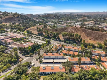 $2,800 | 4732 Park Granada, Unit 221, Calabasas, CA 91302