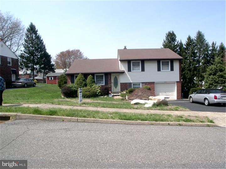 610 Cambridge Road Brookhaven, PA 19015 - Photo 1 of 23 Exterior Front