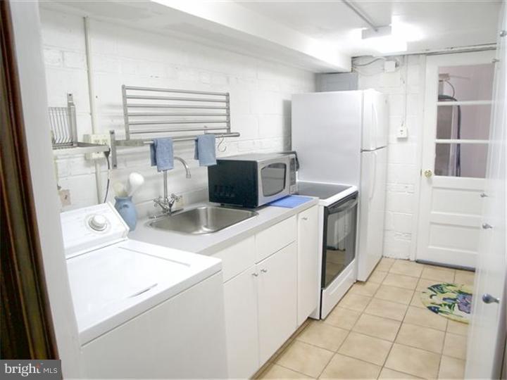 610 Cambridge Road Brookhaven, PA 19015 - Photo 20 of 23 In-law Suite