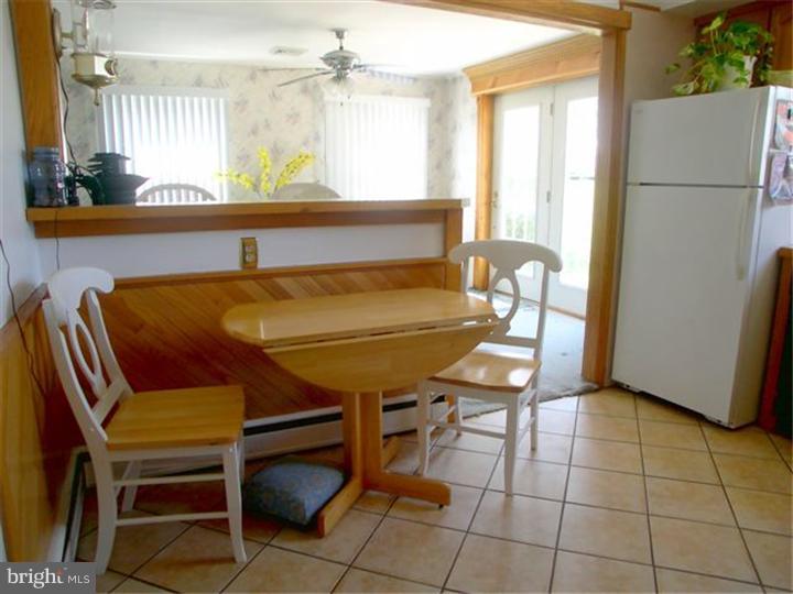 610 Cambridge Road Brookhaven, PA 19015 - Photo 10 of 23 Kitchen