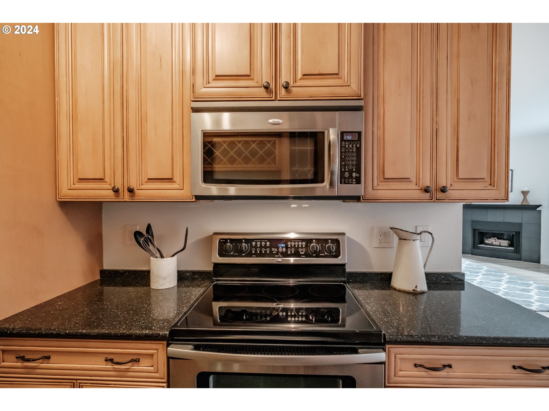 1441 Southwest Clay Street, Unit 102 Portland, OR 97201 - Photo 13 of 38