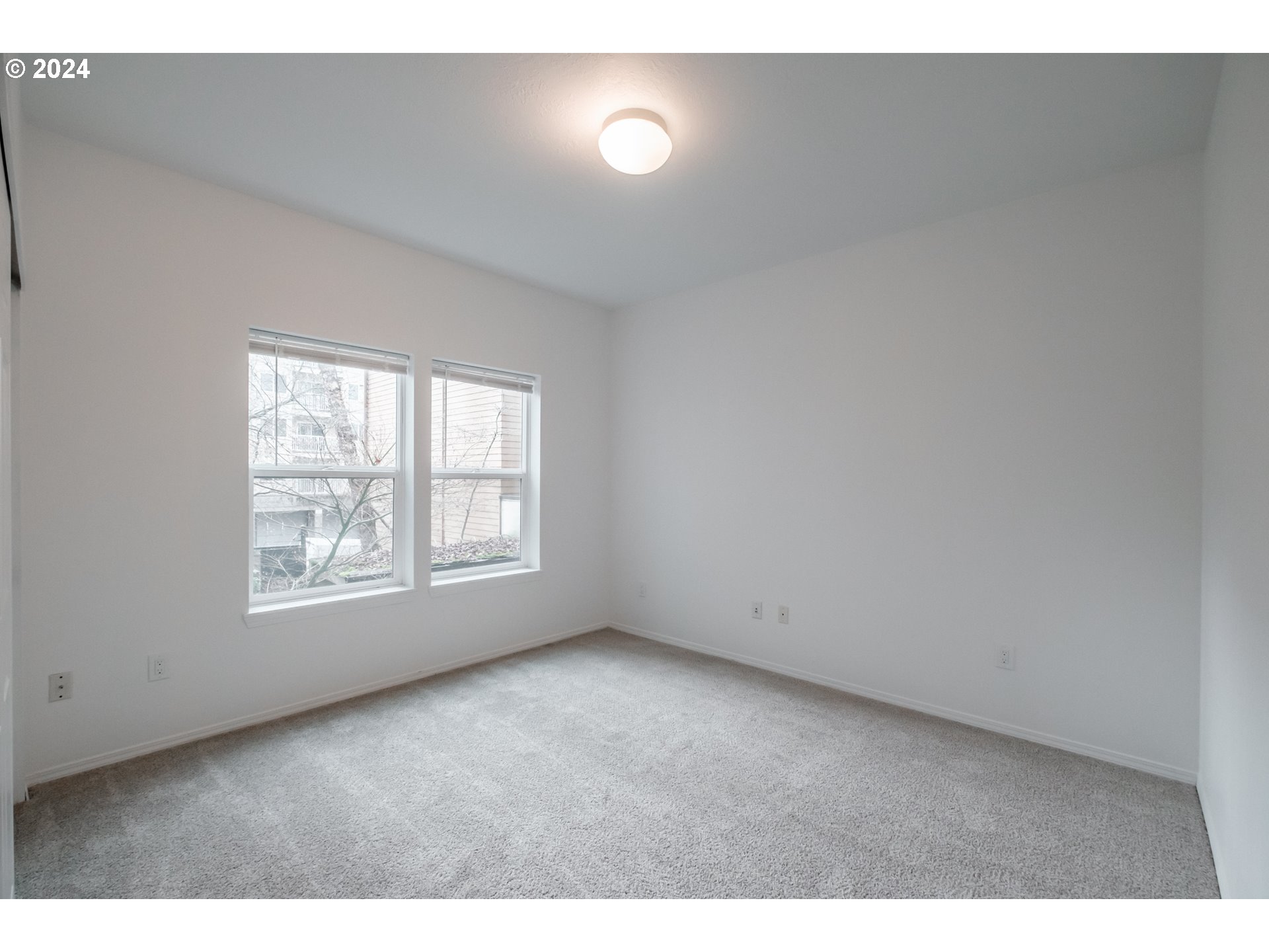 1441 Southwest Clay Street, Unit 102 Portland, OR 97201 - Photo 27 of 38