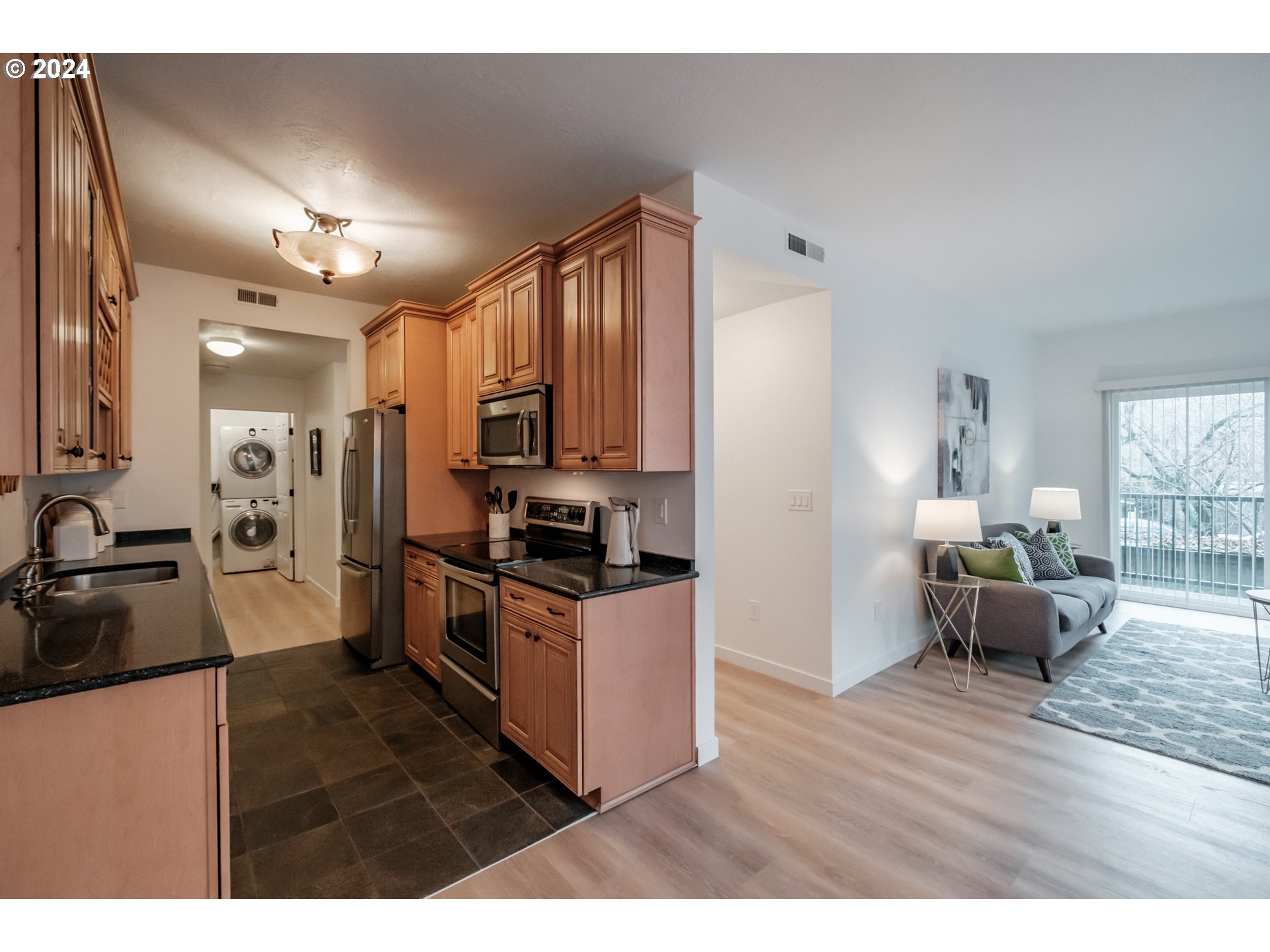 1441 Southwest Clay Street, Unit 102 Portland, OR 97201 - Photo 10 of 38