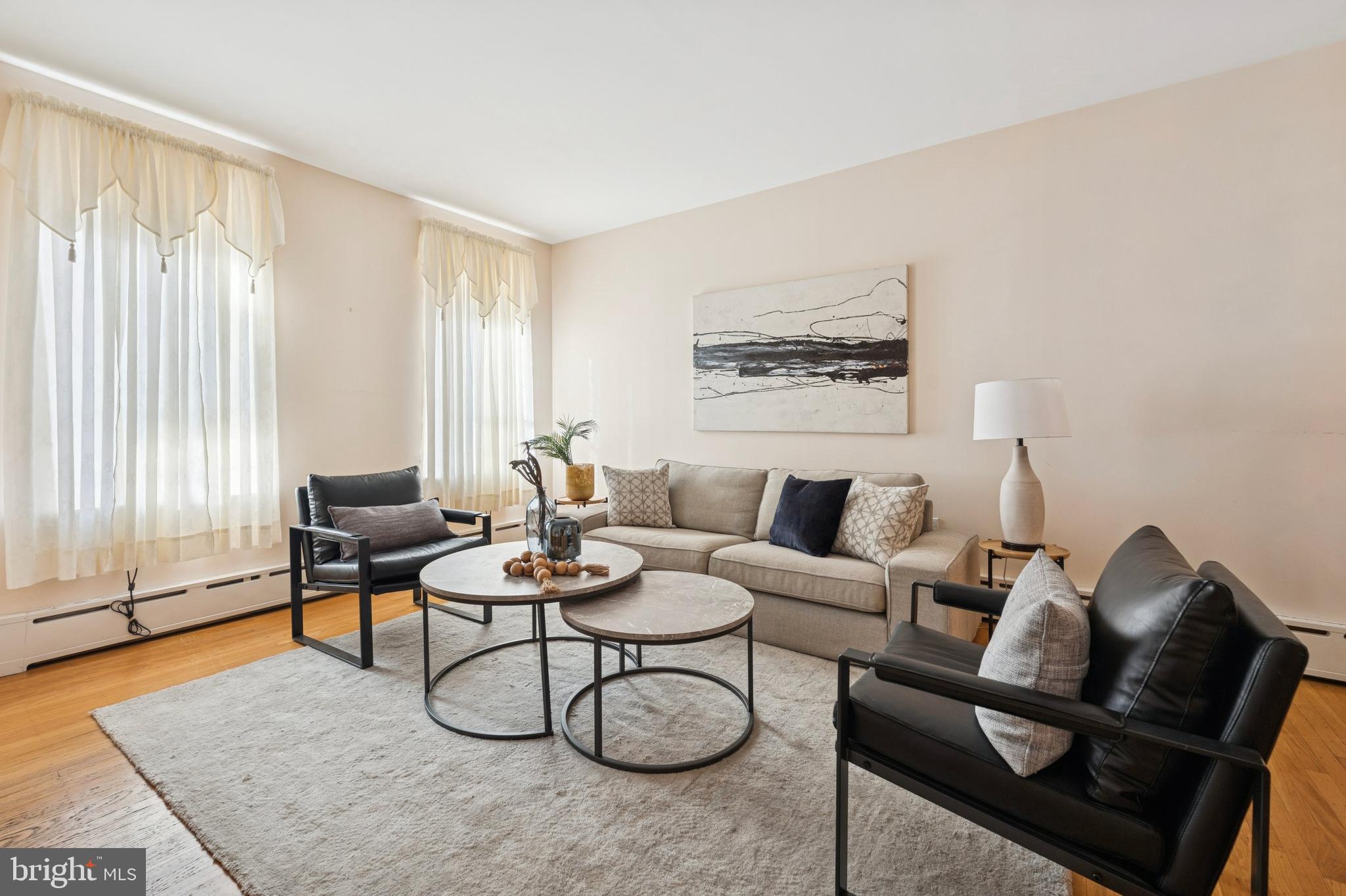 1135 Tasker Street Philadelphia, PA 19148 - Photo 2 of 24