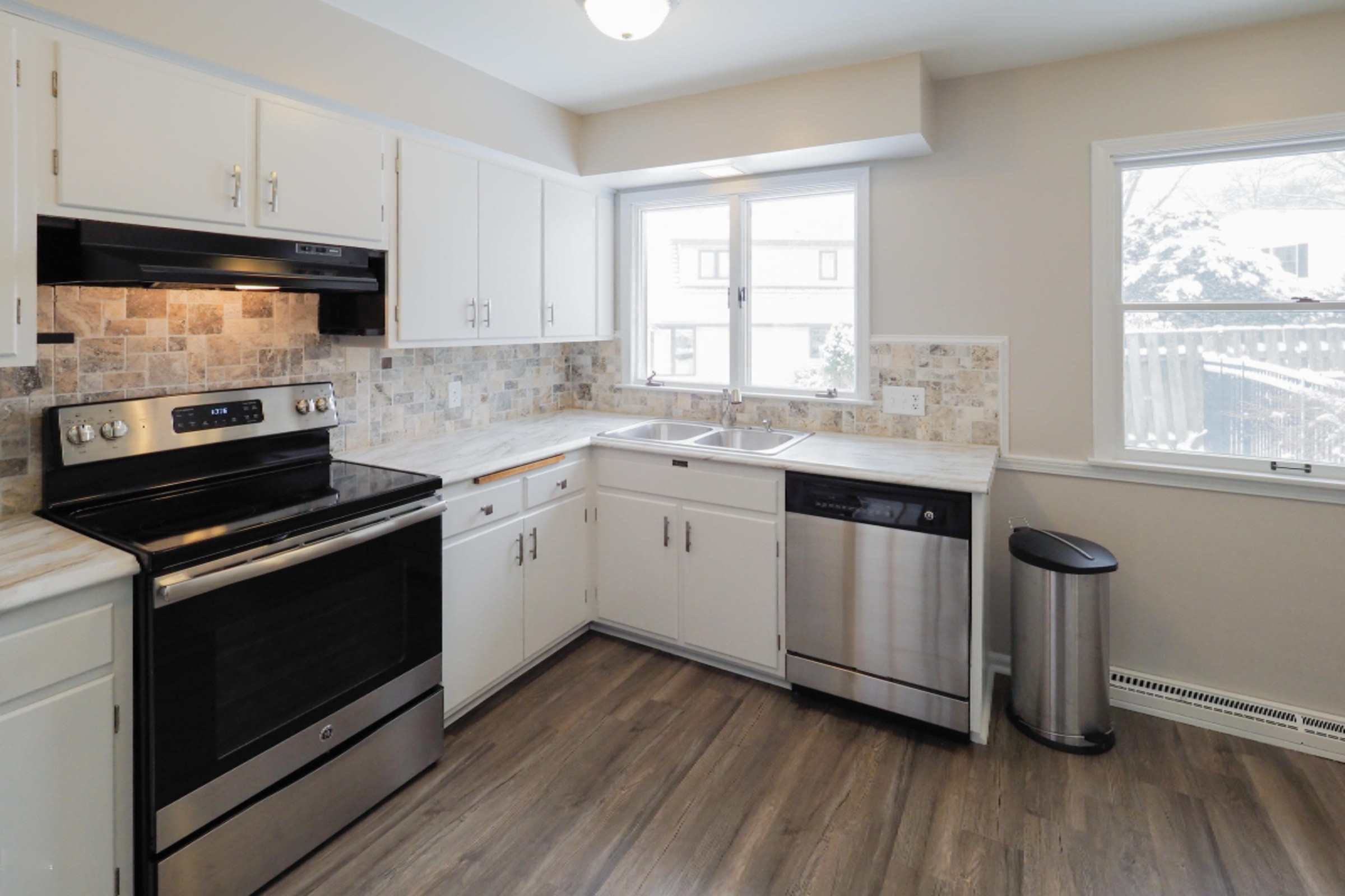 2505 Pine Ridge Road Kalamazoo, MI 49008 - Photo 9 of 24 2505 Pine Ridge Rd-109