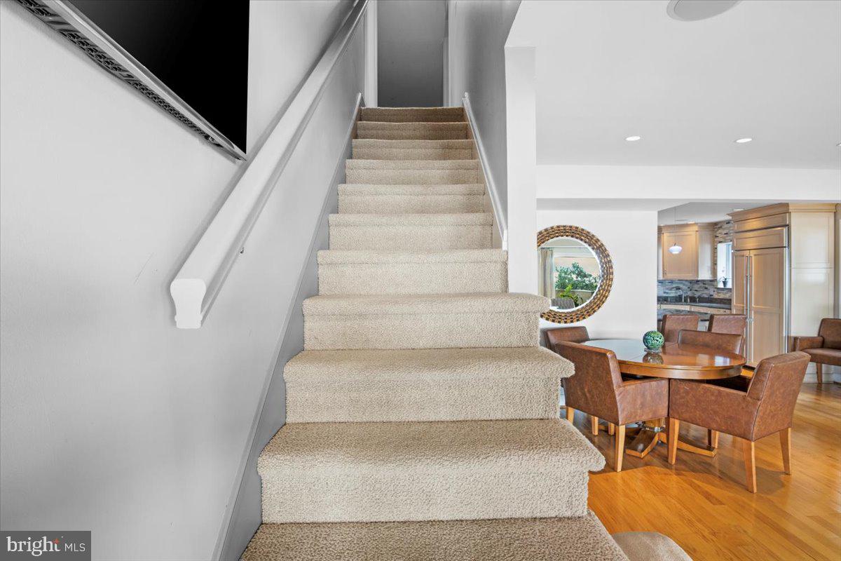 9100 Riverside Drive Fort Washington, MD 20744 - Photo 53 of 80 Steps to upper level