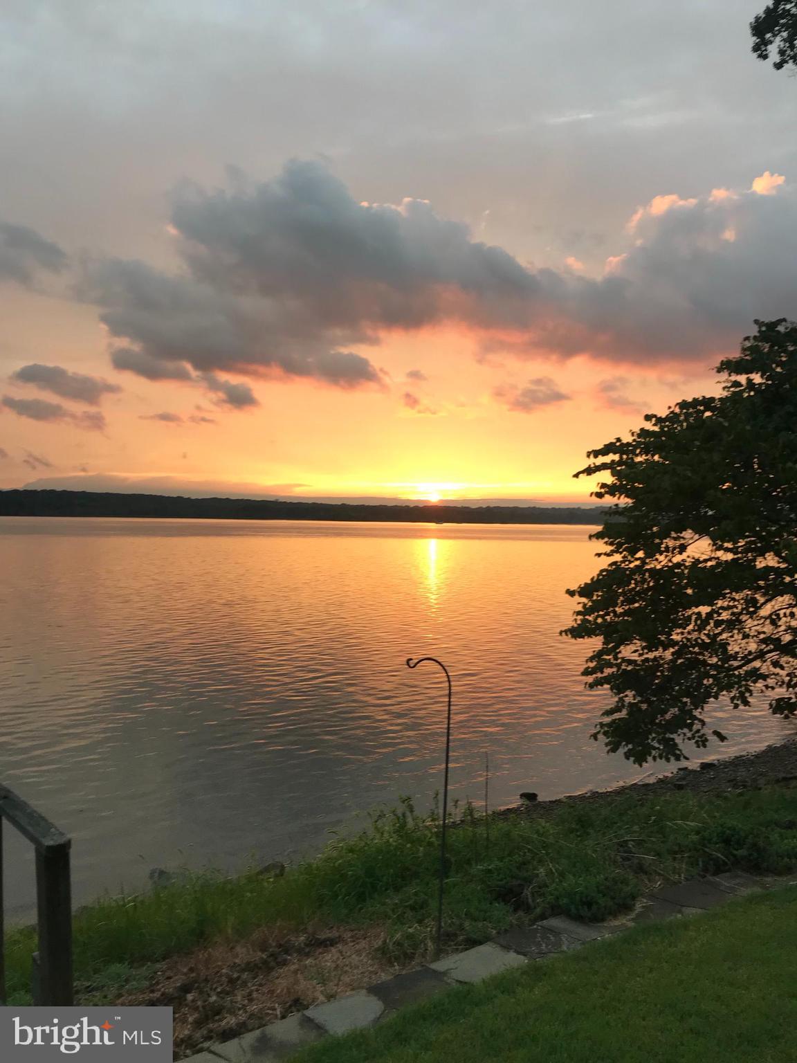 9100 Riverside Drive Fort Washington, MD 20744 - Photo 74 of 80 Sunsets over the Potomac!