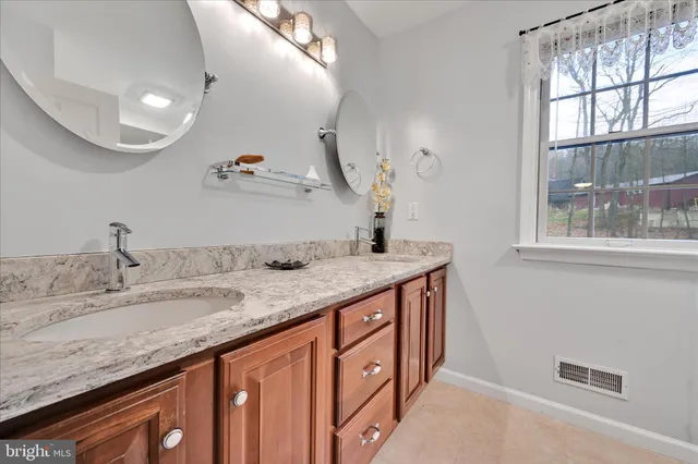 $499,900 | 6 Whitetail Drive, Robesonia, PA 19551