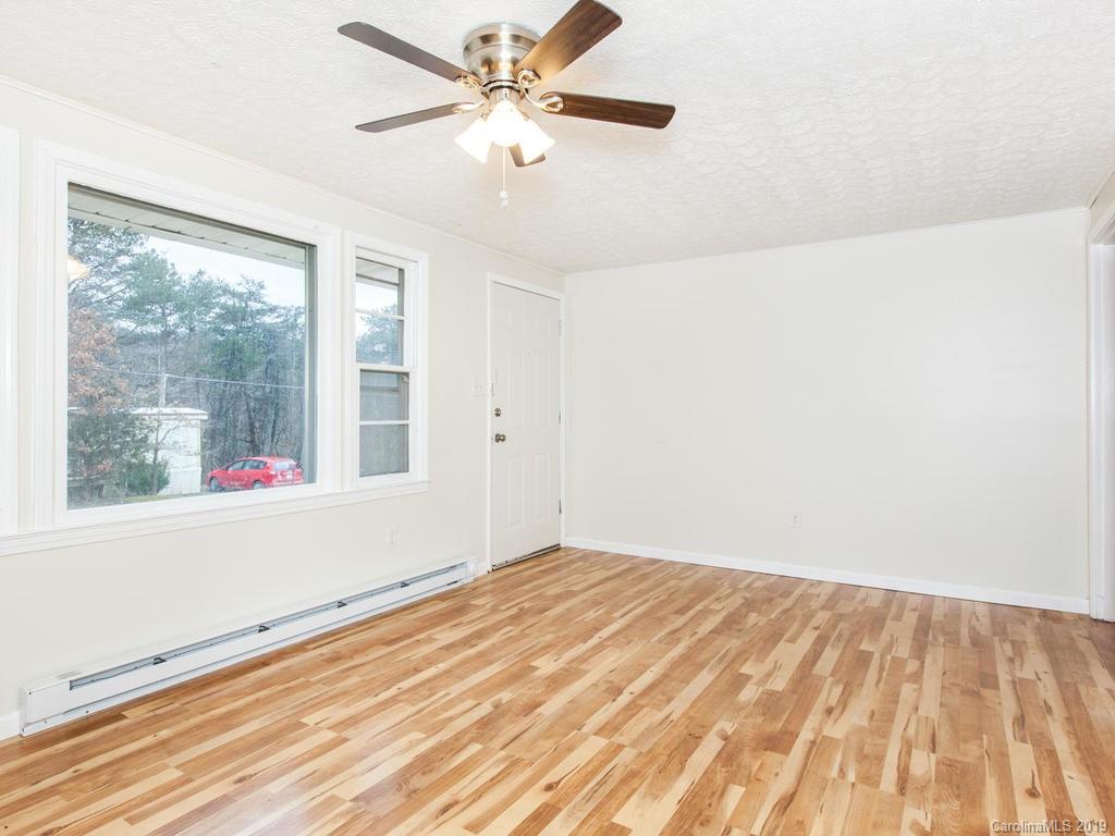 104 Walnut Cove Road Swannanoa, NC 28778 - Photo 13 of 35 Gallery Image 13