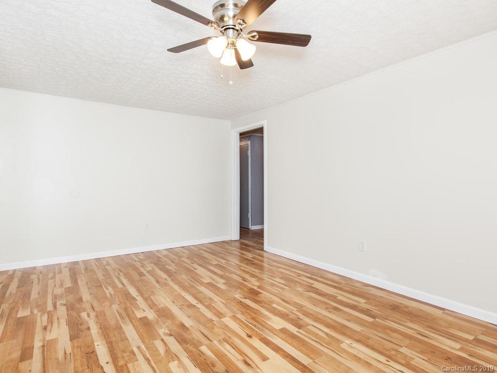 104 Walnut Cove Road Swannanoa, NC 28778 - Photo 14 of 35 Gallery Image 14
