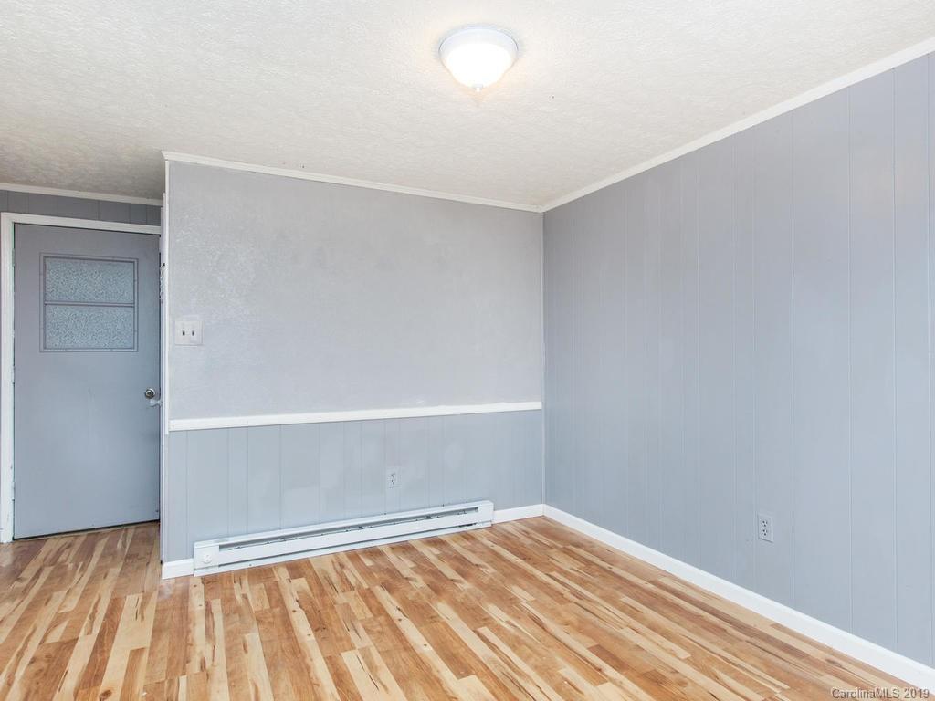 104 Walnut Cove Road Swannanoa, NC 28778 - Photo 19 of 35 Gallery Image 19