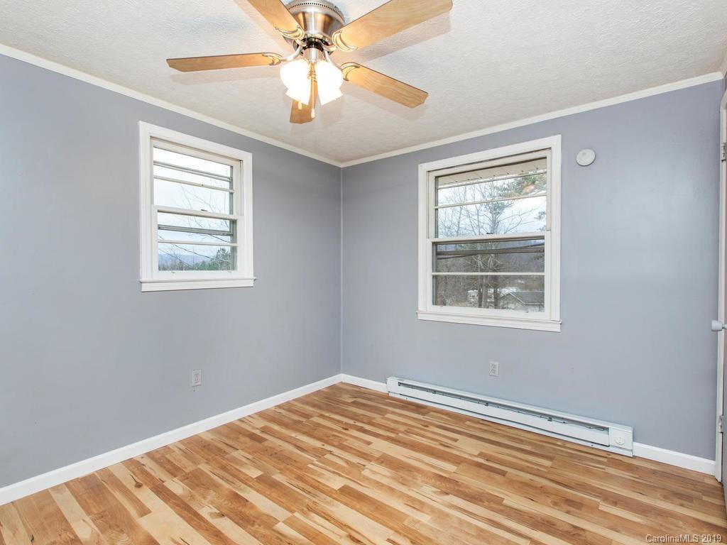 104 Walnut Cove Road Swannanoa, NC 28778 - Photo 28 of 35 Gallery Image 28