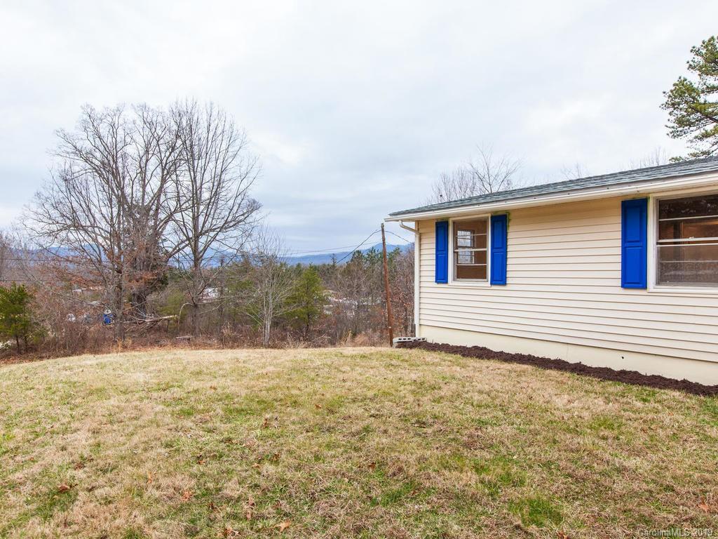 104 Walnut Cove Road Swannanoa, NC 28778 - Photo 5 of 35 Gallery Image 5