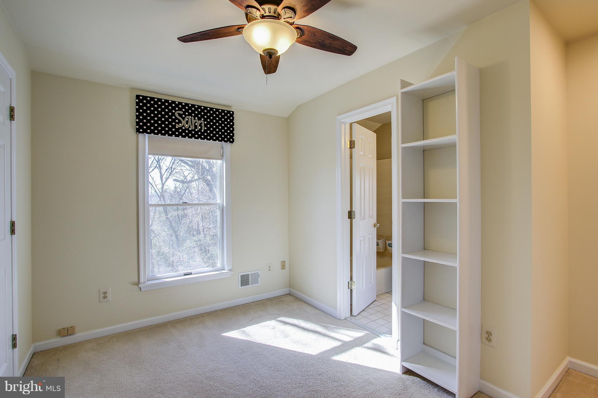 39189 Aldie Road Aldie, VA 20105 - Photo 22 of 30 3rd Bedroom with Built in and Dresser in Closet