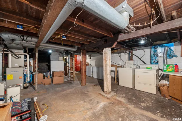 $95,000 | 702 Eaton Street, Savanna, IL 61074