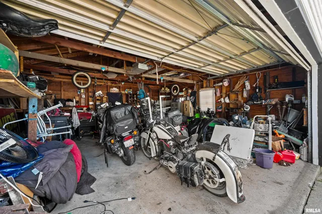 $95,000 | 702 Eaton Street, Savanna, IL 61074