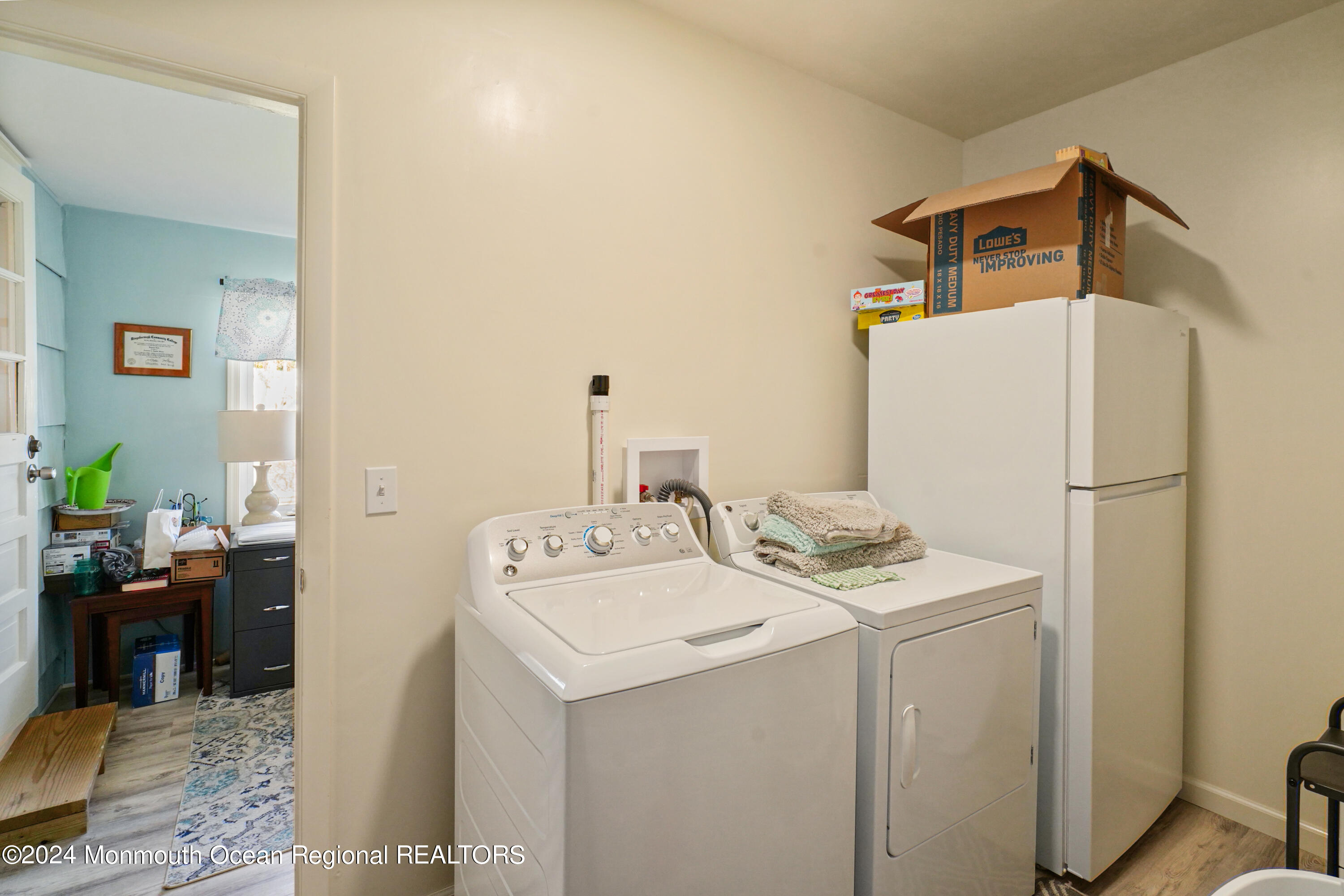 223 Robbins Road Neptune Township, NJ 07753 - Photo 15 of 33 DSC08977