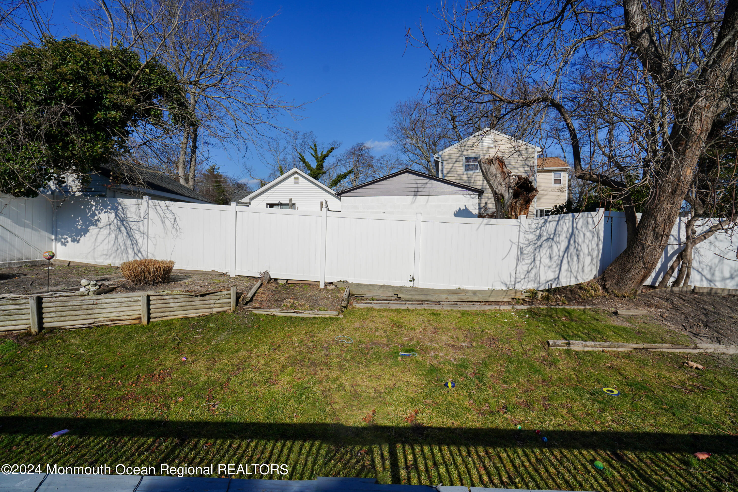 223 Robbins Road Neptune Township, NJ 07753 - Photo 31 of 33 DSC09099