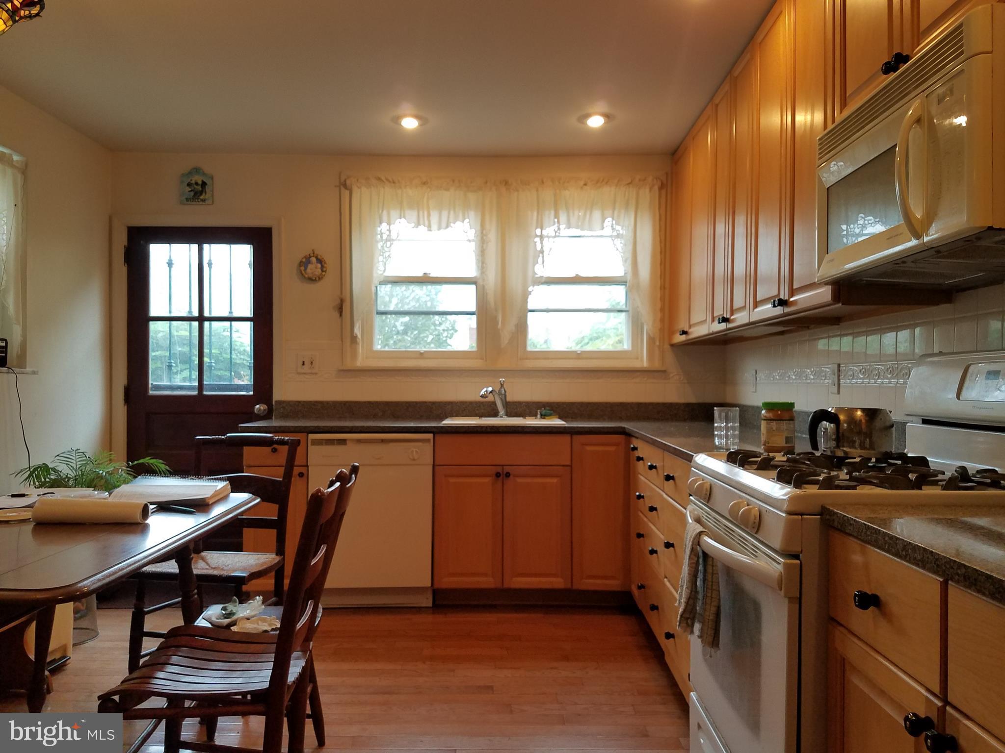 807 Wharton Street Philadelphia, PA 19147 - Photo 12 of 19