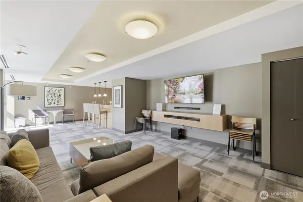 $335,000 | 2929 1st Avenue, Unit 201, Seattle, WA 98121