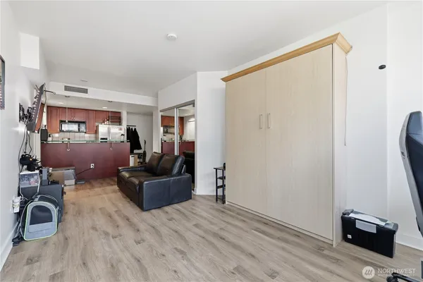 $335,000 | 2929 1st Avenue, Unit 201, Seattle, WA 98121