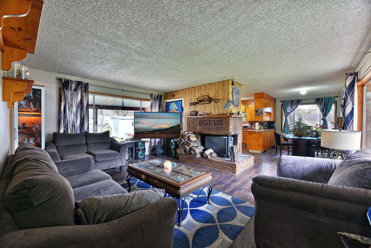 1324 Glenbrook Loop Road Riddle, OR 97469 - Photo 7 of 24 6. Living Room w_Kitchen
