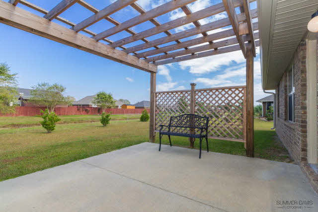 579 Fulton Loop Foley, AL 36535 - Photo 3 of 19