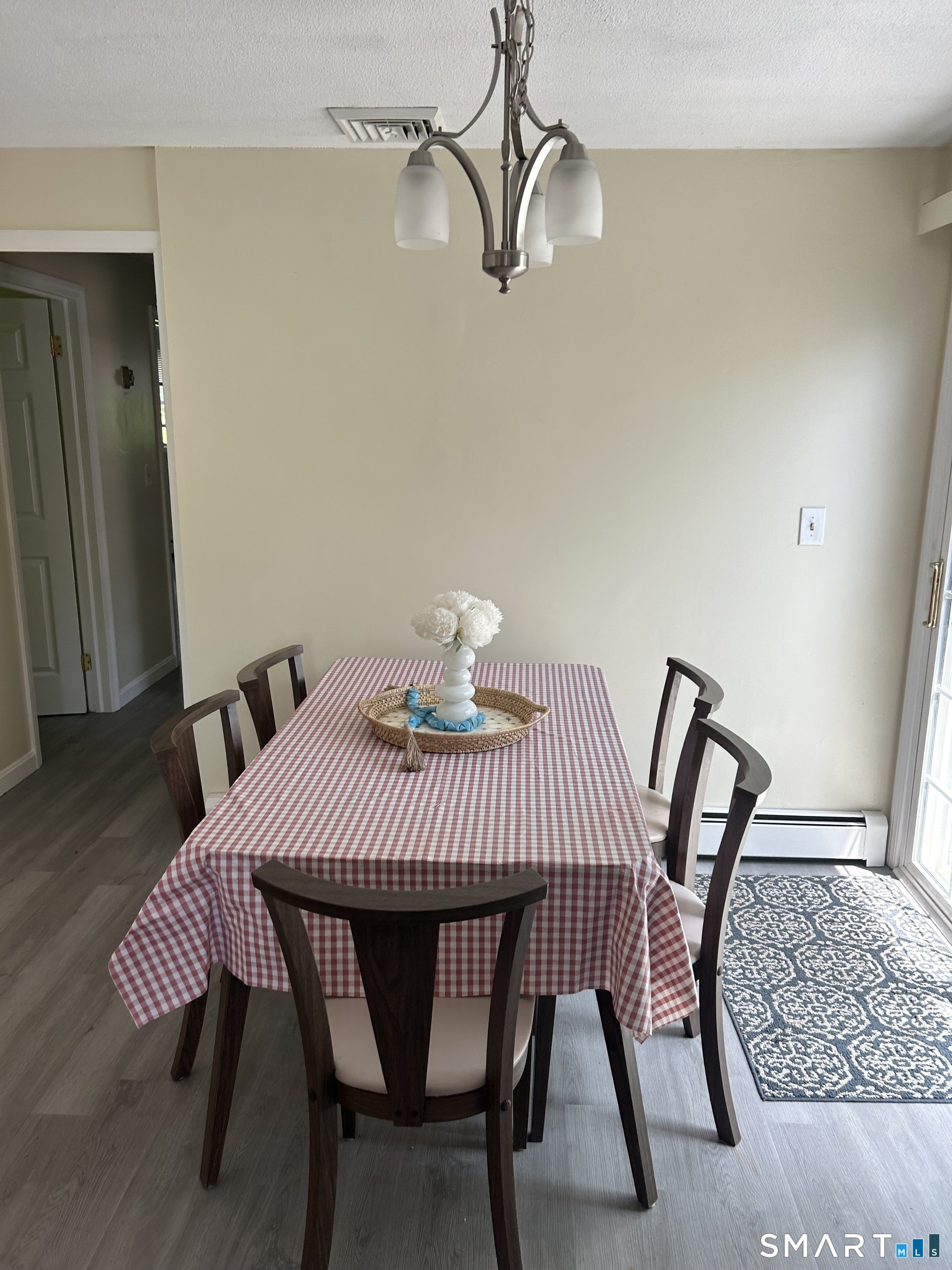 54 Berkshire Road West Hartford, CT 06107 - Photo 10 of 26