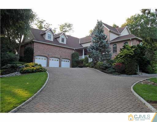 a view of a yard in front of a house