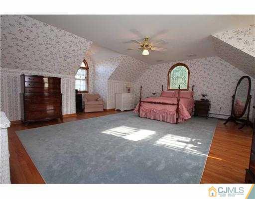 715 Old Raritan Road Edison, NJ 08820 - Photo 15 of 22 a living room with furniture