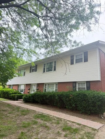$799,000 | 120 Caroline Court, Geneva, IL 60134