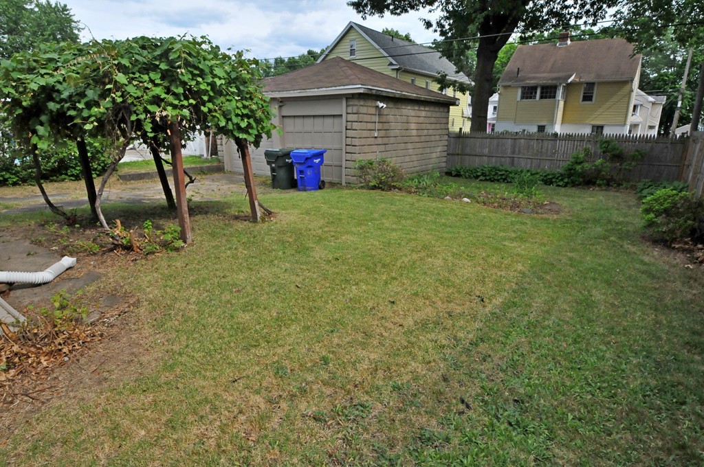 61 Somerset Street Springfield, MA 01108 - Photo 6 of 20 Gallery Image 6
