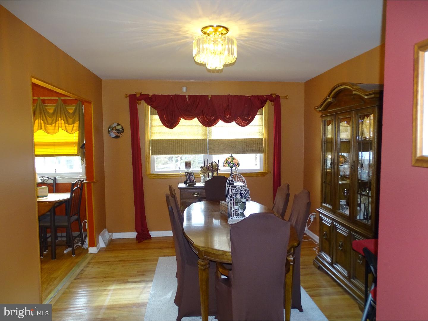 12403 Tyrone Road Philadelphia, PA 19154 - Photo 4 of 23 Dining Room