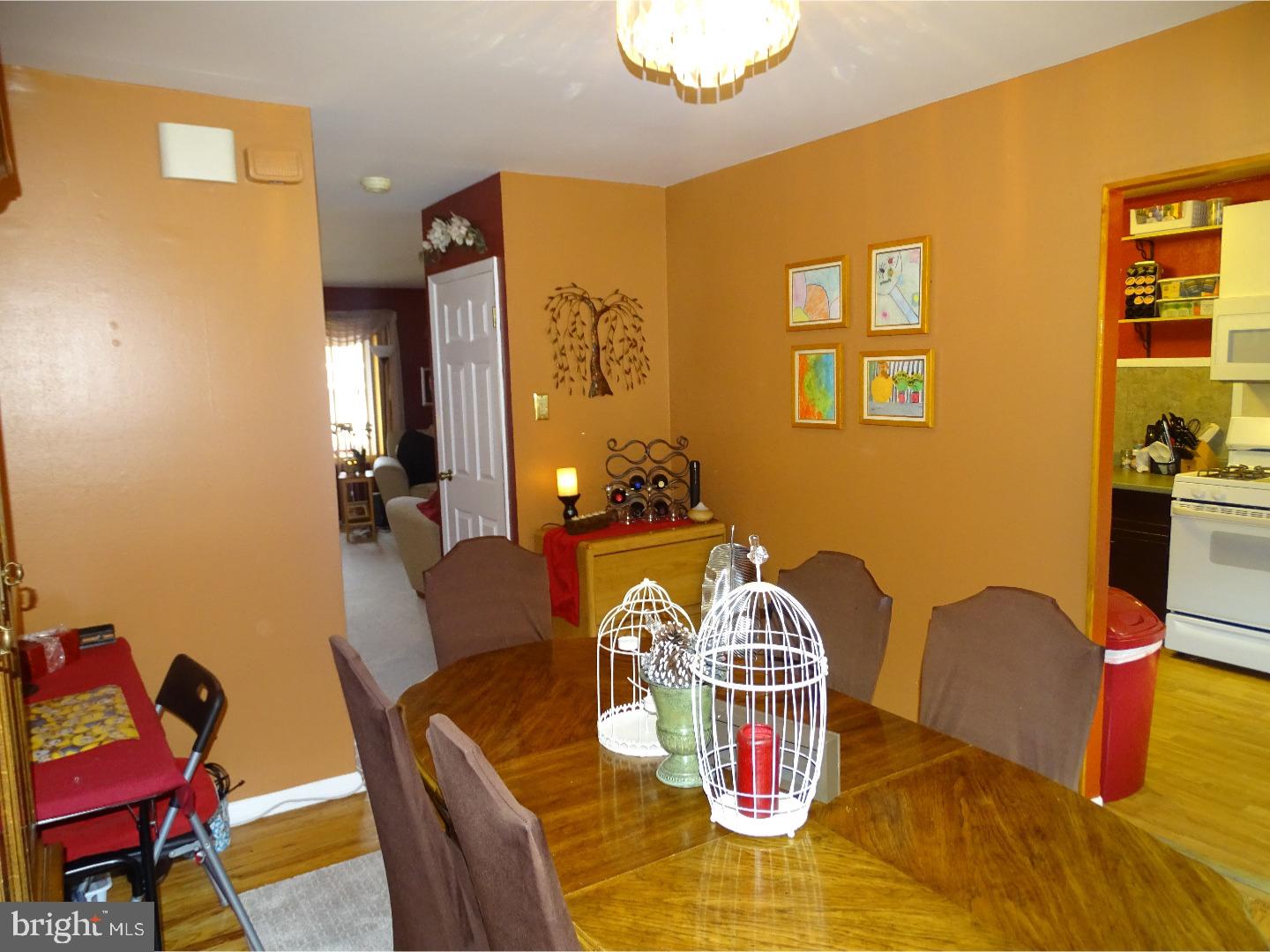 12403 Tyrone Road Philadelphia, PA 19154 - Photo 5 of 23 Dining Room