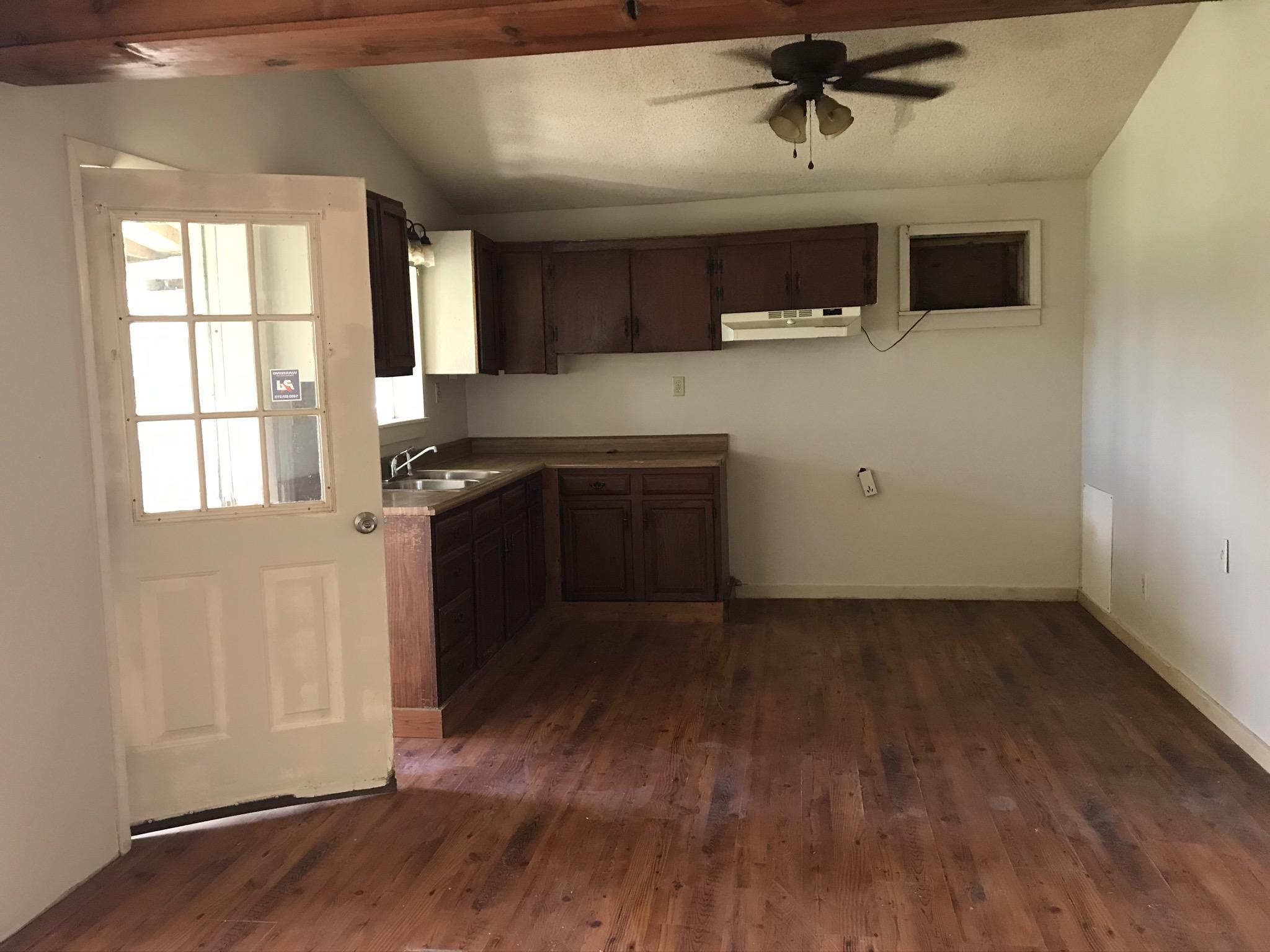 570 Weems Chapel Road Mosheim, TN 37818 - Photo 3 of 18 IMG_0758