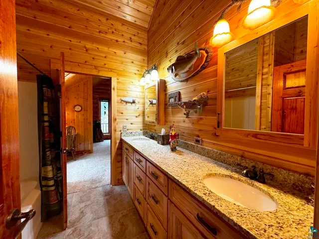 $1,495,000 | 7236 Far North Road, Orr, MN 55771