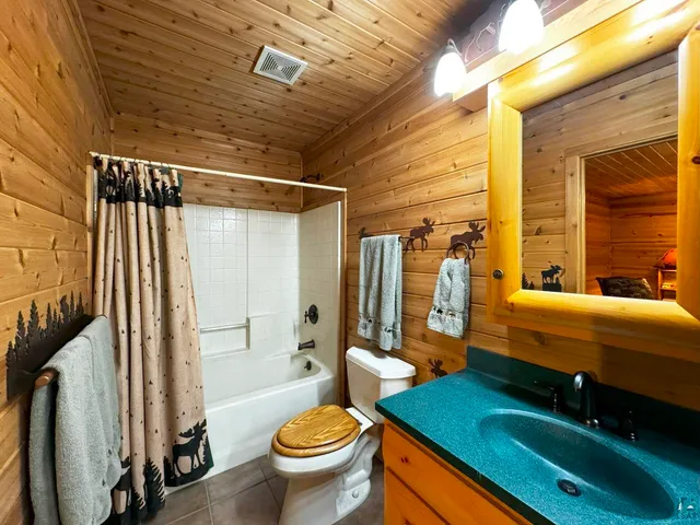 $1,495,000 | 7236 Far North Road, Orr, MN 55771