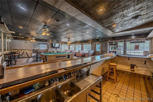 $319,000 | 33023 Highway 7, Edwards, MO 65326