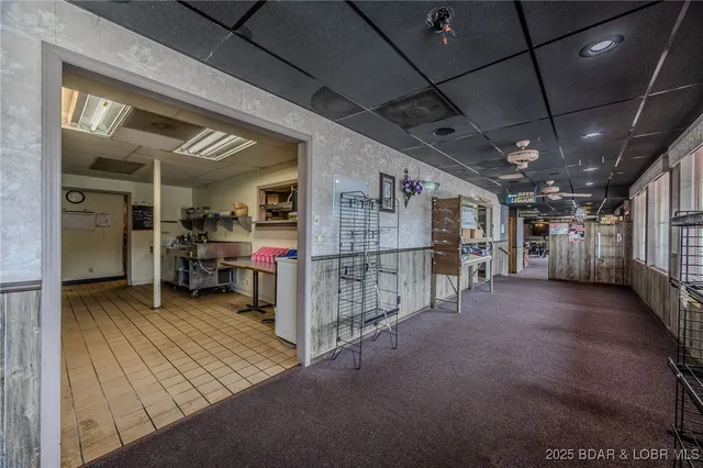 $319,000 | 33023 Highway 7, Edwards, MO 65326