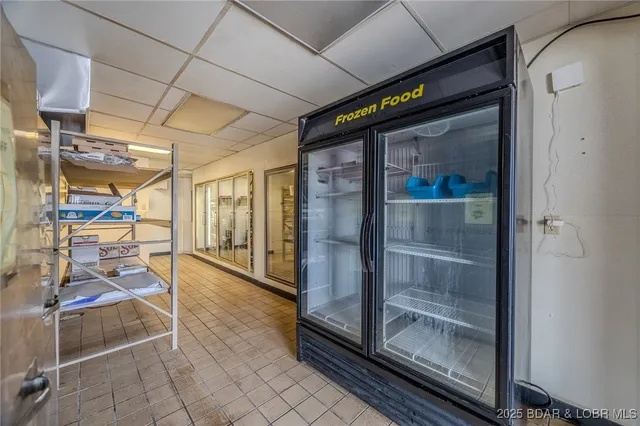 $319,000 | 33023 Highway 7, Edwards, MO 65326