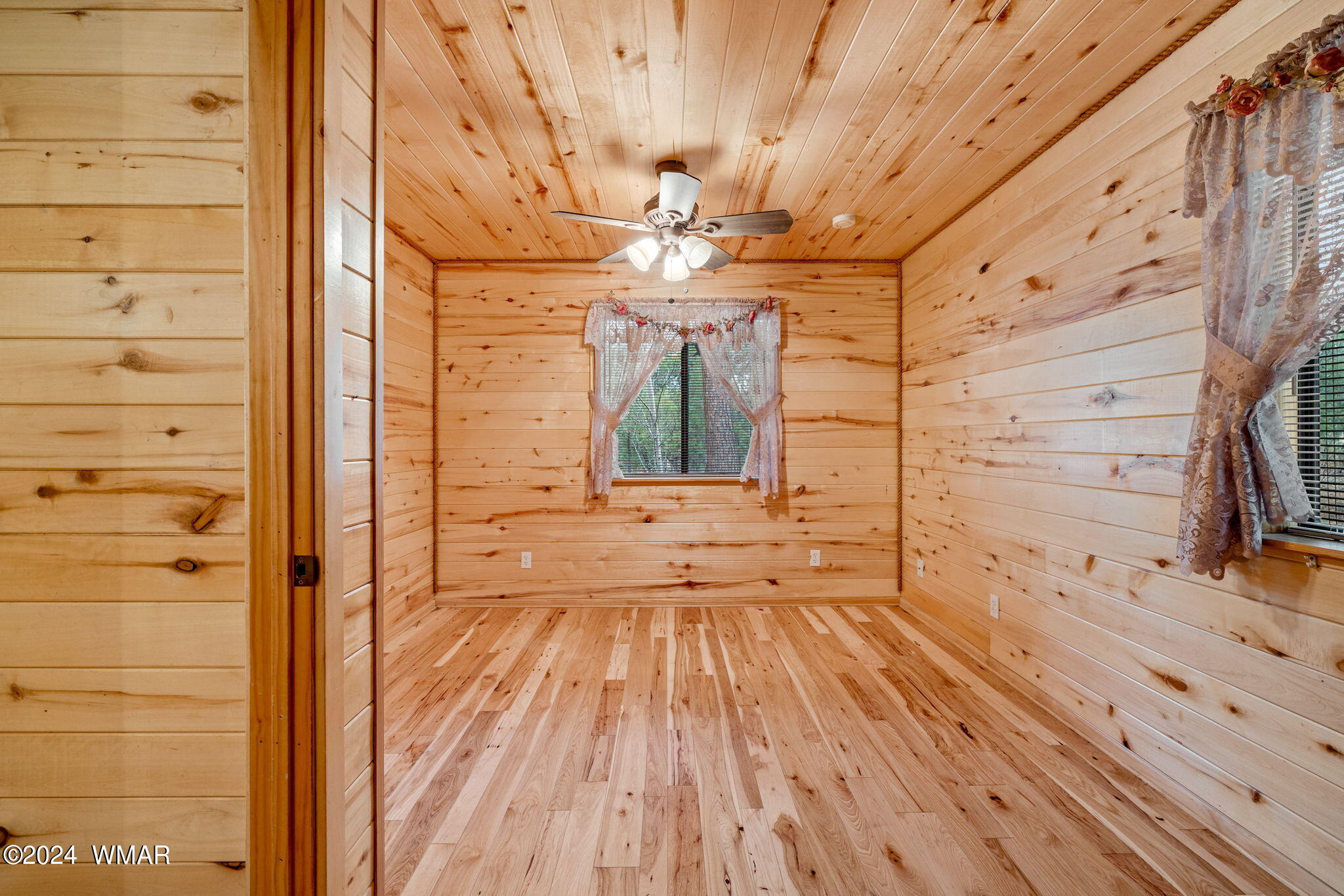 2097 Best Drive Overgaard, AZ 85933 - Photo 15 of 34 Gallery Image 15