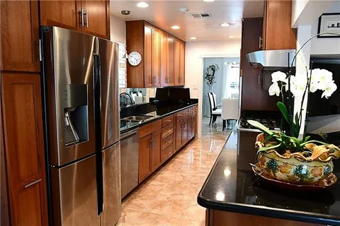 $689,000 | 3617 Edenborn Avenue, Metairie, LA 70002