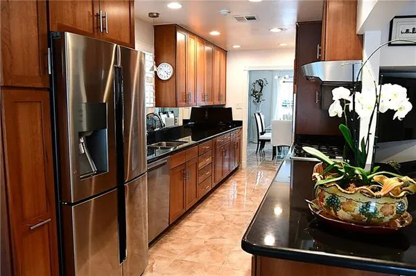 $689,000 | 3617 Edenborn Avenue, Metairie, LA 70002